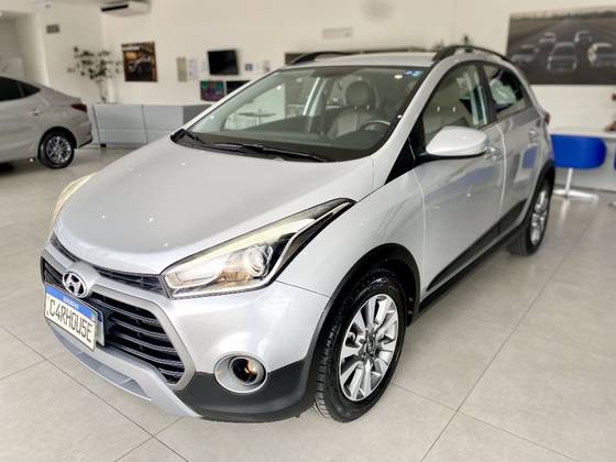 HYUNDAI HB20X 1.6 16V PREMIUM FLEX 4P AUTOMÁTICO